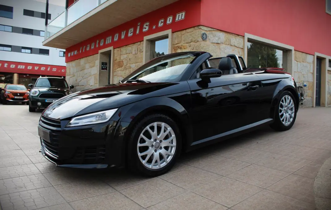 Audi TT Roadster 2015 - 23990 EUR, 151000 km - AUTO.MOTO.pt - 151000km - foto 1 de 37