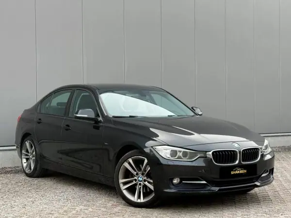 BMW 320 2012 — foto 2 de 13