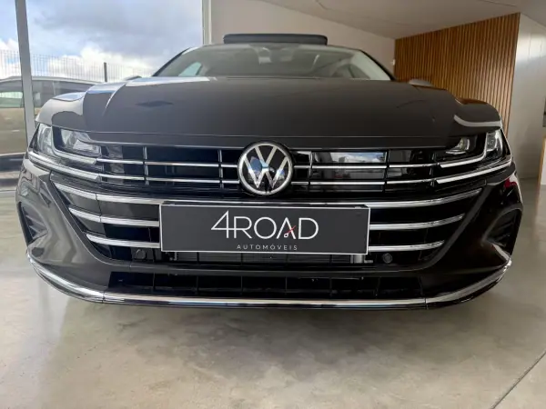 Volkswagen Arteon Shooting Brake 2021 - 23500 EUR, 168600 km - AUTO.MOTO.pt - 168600km - foto 13 de 144