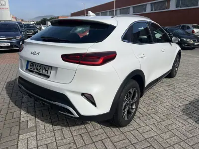 Kia XCeed 2025 - 22500 EUR, 3500 km - AUTO.MOTO.pt - 3500km - foto 6 de 21