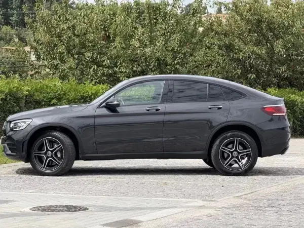 Mercedes-Benz GLC 300 2021 - 49499 EUR, 89500 km - AUTO.MOTO.pt - 89500km - foto 2 de 26
