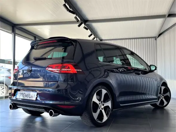 Volkswagen Golf 2015 - 24990 EUR, 162000 km - AUTO.MOTO.pt - 162000km - foto 16 de 58