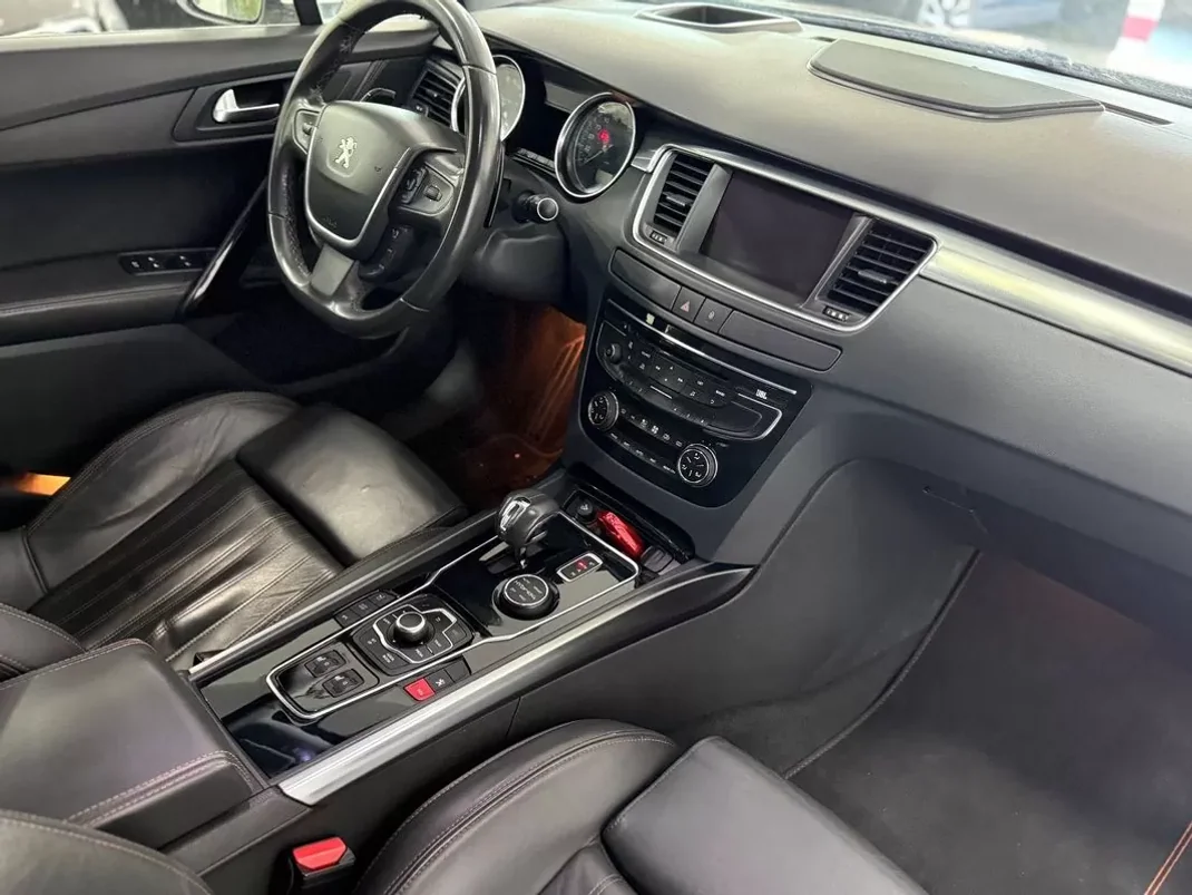 Peugeot 508 RXH 2014 - 13990 EUR, 270000 km - AUTO.MOTO.pt - 270000km - foto 12 de 25