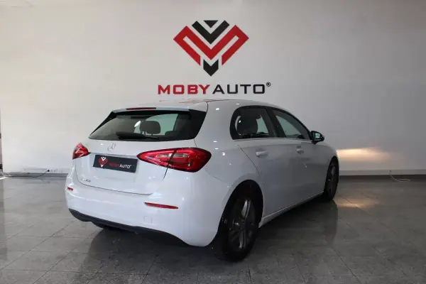 Mercedes-Benz A 180 2020 - 22900 EUR, 134336 km - AUTO.MOTO.pt - 134336km - foto 2 de 33
