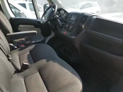 Peugeot 2017 - 14500 EUR, 199800 km - AUTO.MOTO.pt - 199800km - foto 5 de 6