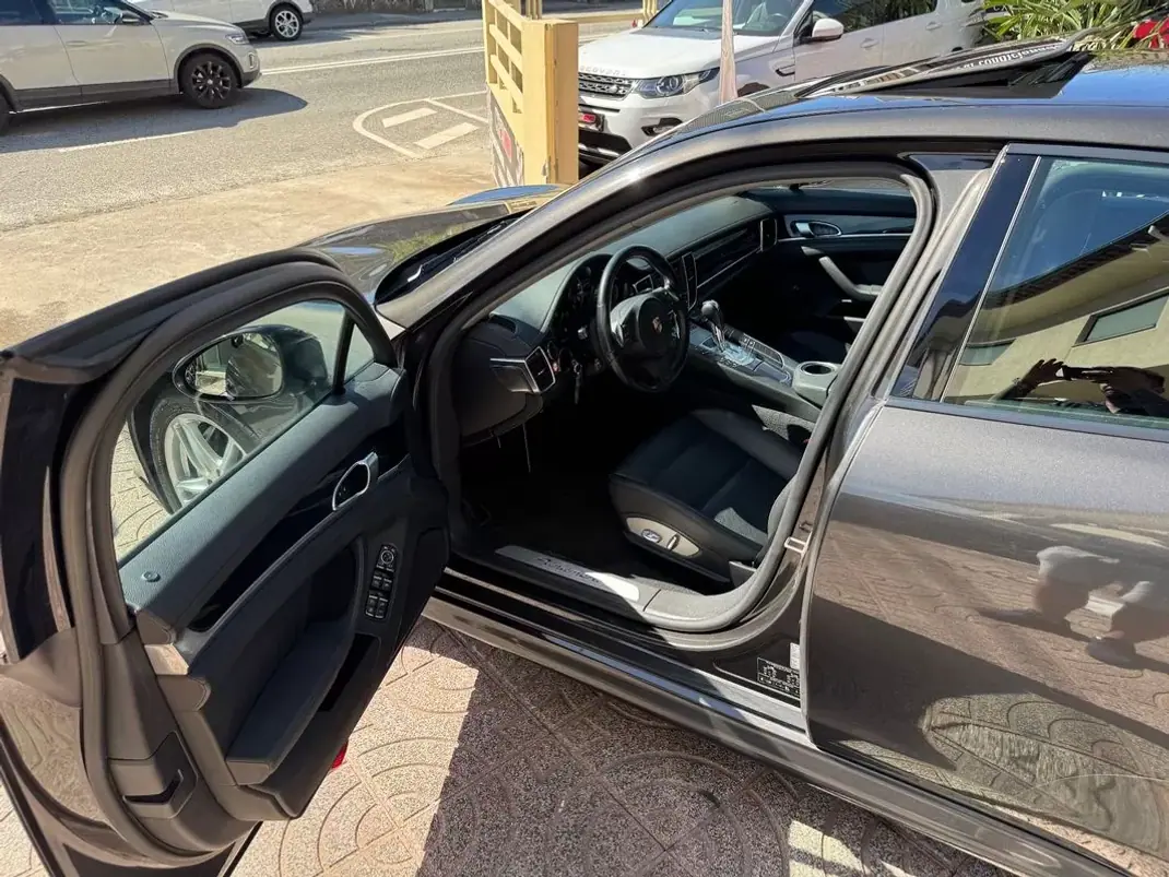 Porsche Panamera 2012 - 32900 EUR, 194000 km - AUTO.MOTO.pt - 194000km - foto 14 de 32
