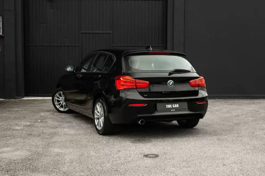 BMW 116 2016 - 11999 EUR, 200900 km - AUTO.MOTO.pt - 200900km - foto 6 de 23