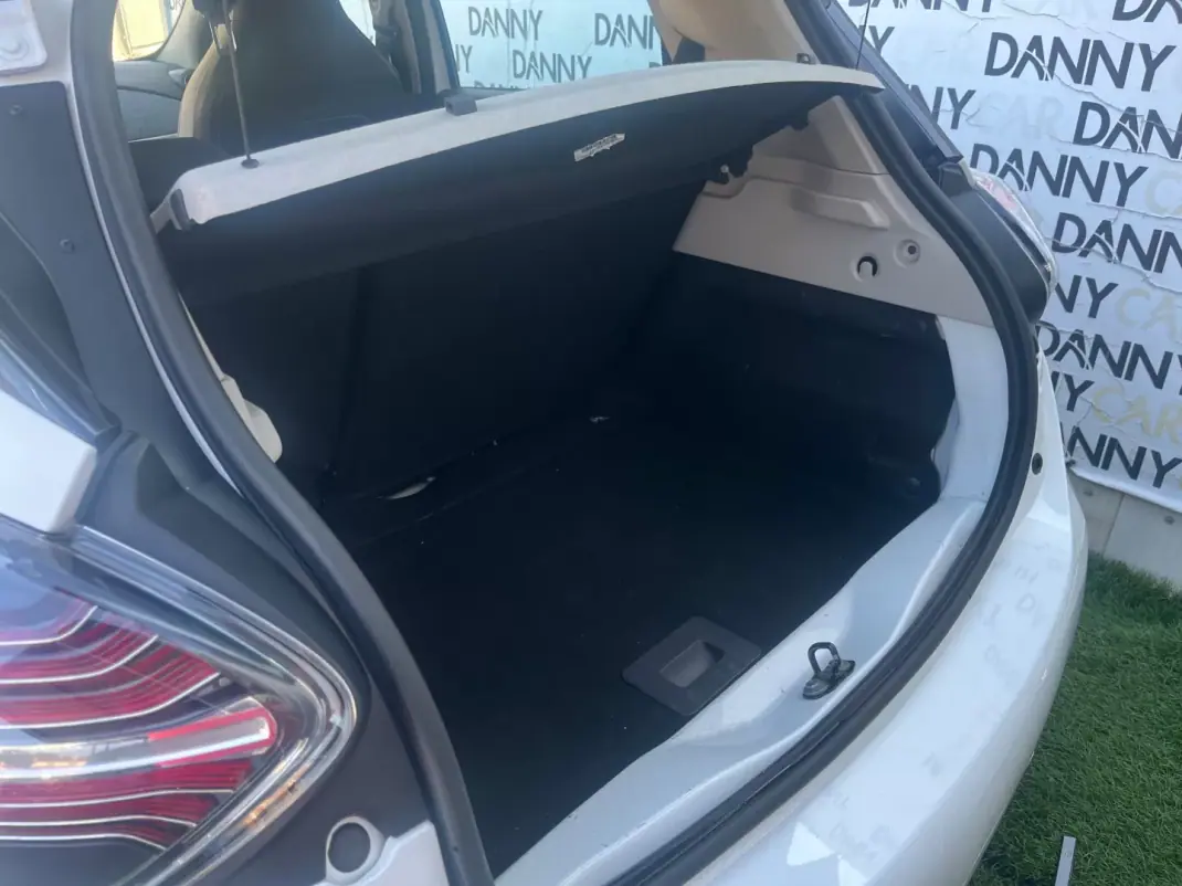 Renault Zoe 2020 - 15750 EUR, 73000 km - 73000km - foto 8 de 8