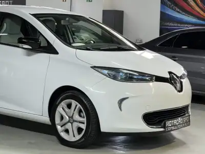 Renault Zoe 2019 - 9990 EUR, 150000 km - AUTO.MOTO.pt - 150000km - foto 28 de 29