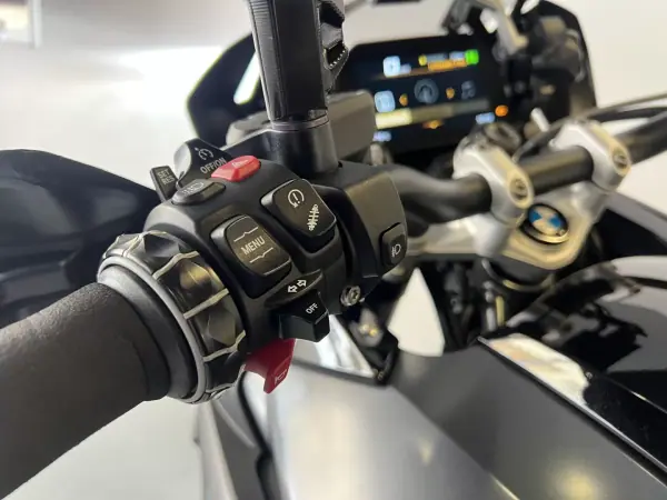 BMW R 1250 GS Adventure 2021 - 17990 EUR, 80000 km - AUTO.MOTO.pt - 80000km - foto 17 de 35