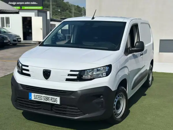 Peugeot PARTNER GIRAFON 2025 - 20990 EUR, 15535 km - AUTO.MOTO.pt - 15535km - foto 2 de 11