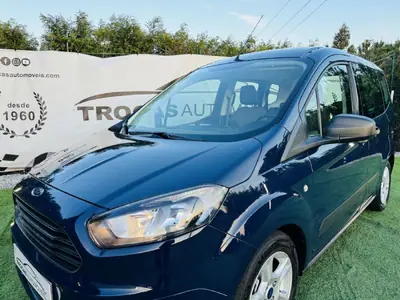 Ford Tourneo Courier 2017 - 9990 EUR, 168856 km - AUTO.MOTO.pt - 168856km - foto 12 de 47
