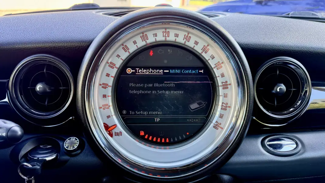 MINI Clubman 2008 - 8990 EUR, 134957 km - 134957km - foto 23 de 34