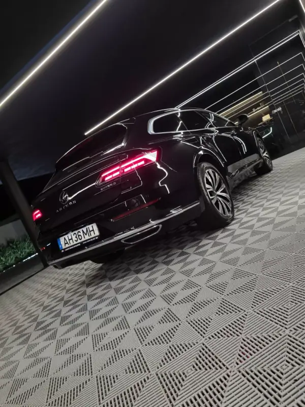 Volkswagen Arteon Shooting Brake 2021 - 27750 EUR, 98000 km - AUTO.MOTO.pt - 98000km - foto 9 de 22