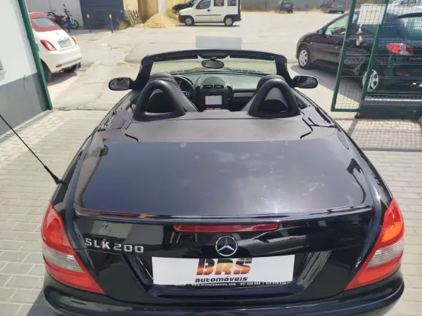 Mercedes-Benz SLK 200 2006 - 15750 EUR, 104655 km - AUTO.MOTO.pt - 104655km - foto 6 de 20