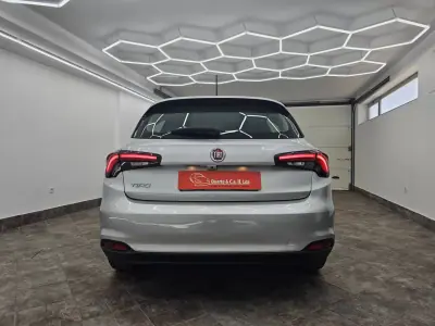 Fiat Tipo 2023 - 15350 EUR, 48173 km - AUTO.MOTO.pt - 48173km - foto 8 de 43