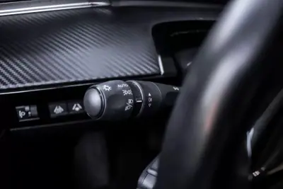 Peugeot 508 SW 2020 - 16990 EUR, 132236 km - AUTO.MOTO.pt - 132236km - foto 15 de 41