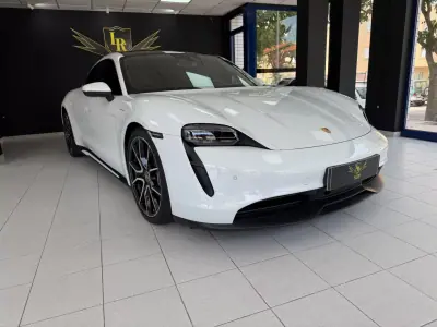 Porsche Taycan 2023 - 67000 EUR, 46411 km - 46411km - foto 10 de 40