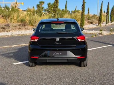 SEAT Ibiza 2022 - 11990 EUR, 100630 km - 100630km - foto 5 de 19