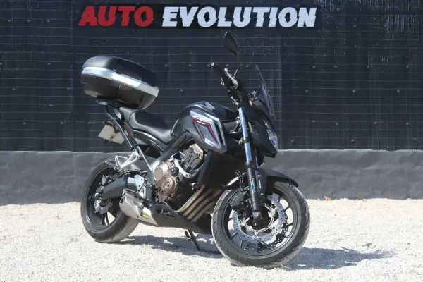 Honda CBR1000RR ABS 2018 - 6400 EUR, 26900 km - AUTO.MOTO.pt - 26900km - foto 2 de 34