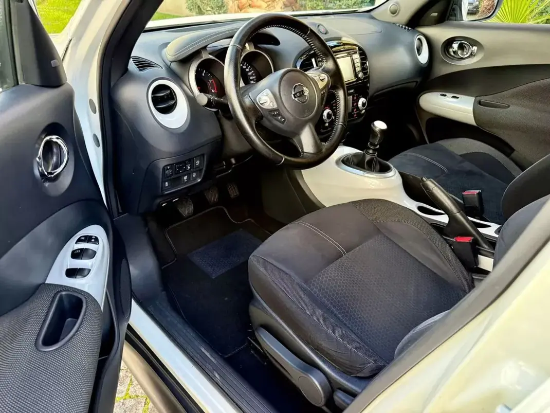Nissan Juke 2014 - 9990 EUR, 165850 km - AUTO.MOTO.pt - 165850km - foto 2 de 40