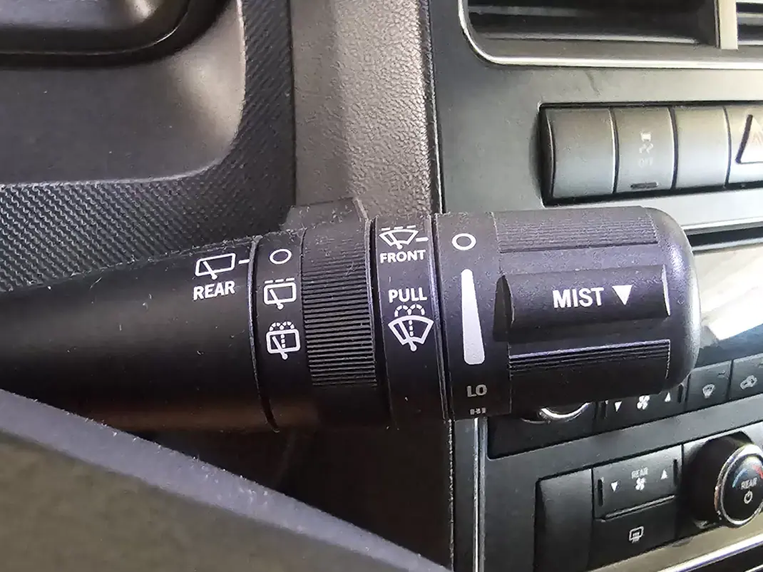 Dodge Journey 2010 - 8800 EUR, 217281 km - 217281km - foto 13 de 37