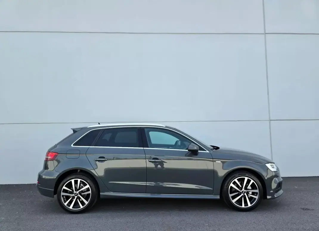 Audi A3 Sportback 2019 - 17500 EUR, 81000 km - AUTO.MOTO.pt - 81000km - foto 7 de 33