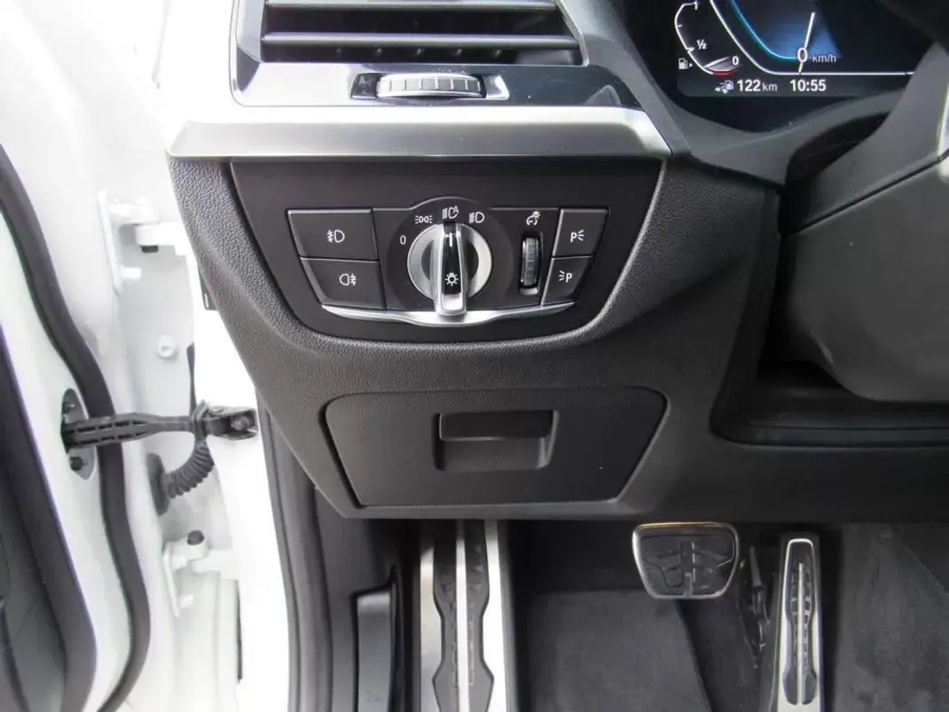 BMW X3 2021 - 36990 EUR, 23450 km - 23450km - foto 11 de 17