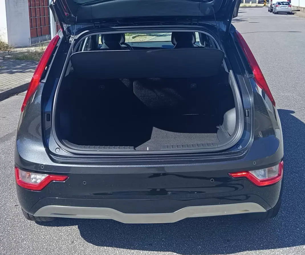 Kia e-Niro 2023 - 28490 EUR, 18622 km - 18622km - foto 9 de 17