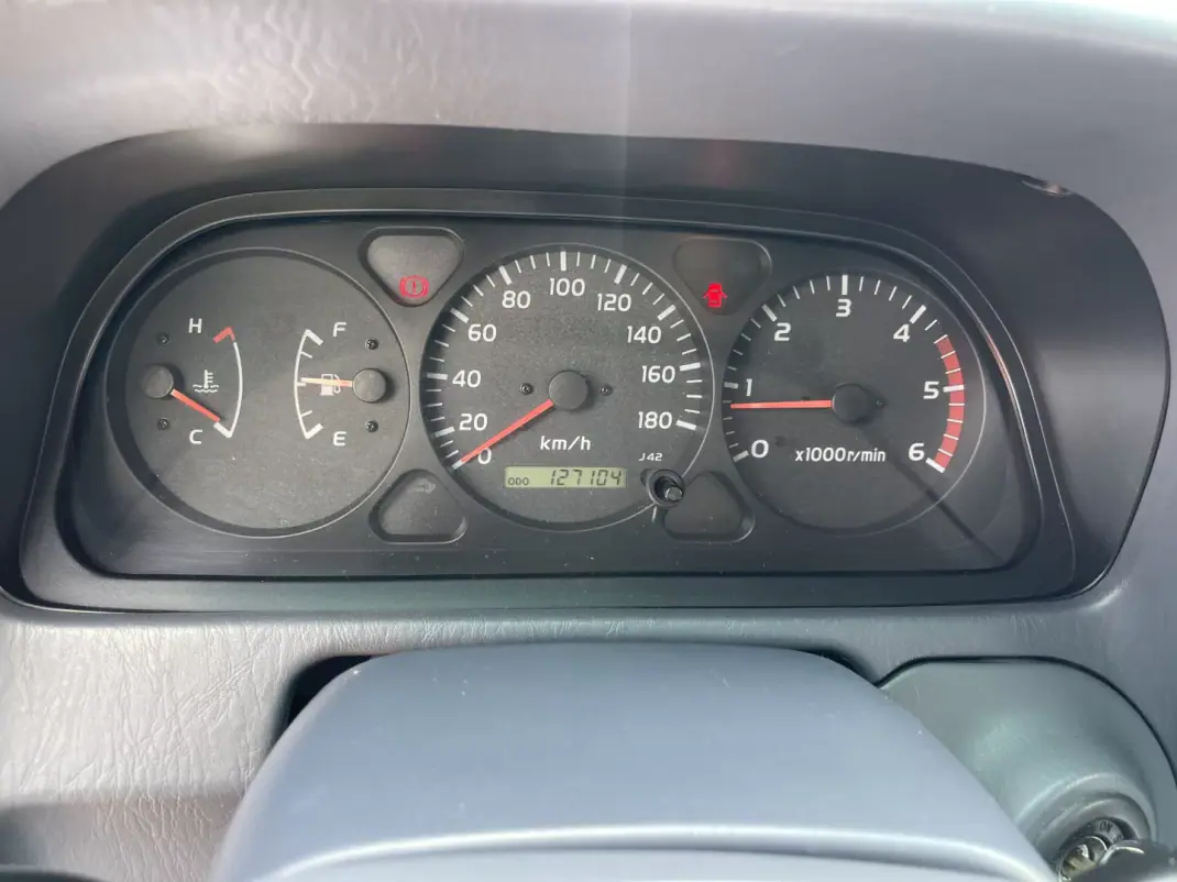 Toyota Land Cruiser 2000 - 39500 EUR, 127104 km - AUTO.MOTO.pt - 127104km - foto 12 de 16