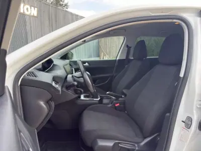 Peugeot 308 SW 2014 - 8950 EUR, 160000 km - AUTO.MOTO.pt - 160000km - foto 6 de 25