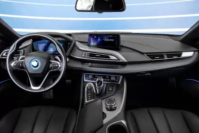 BMW i8 2016 - 69900 EUR, 48533 km - AUTO.MOTO.pt - 48533km - foto 7 de 16