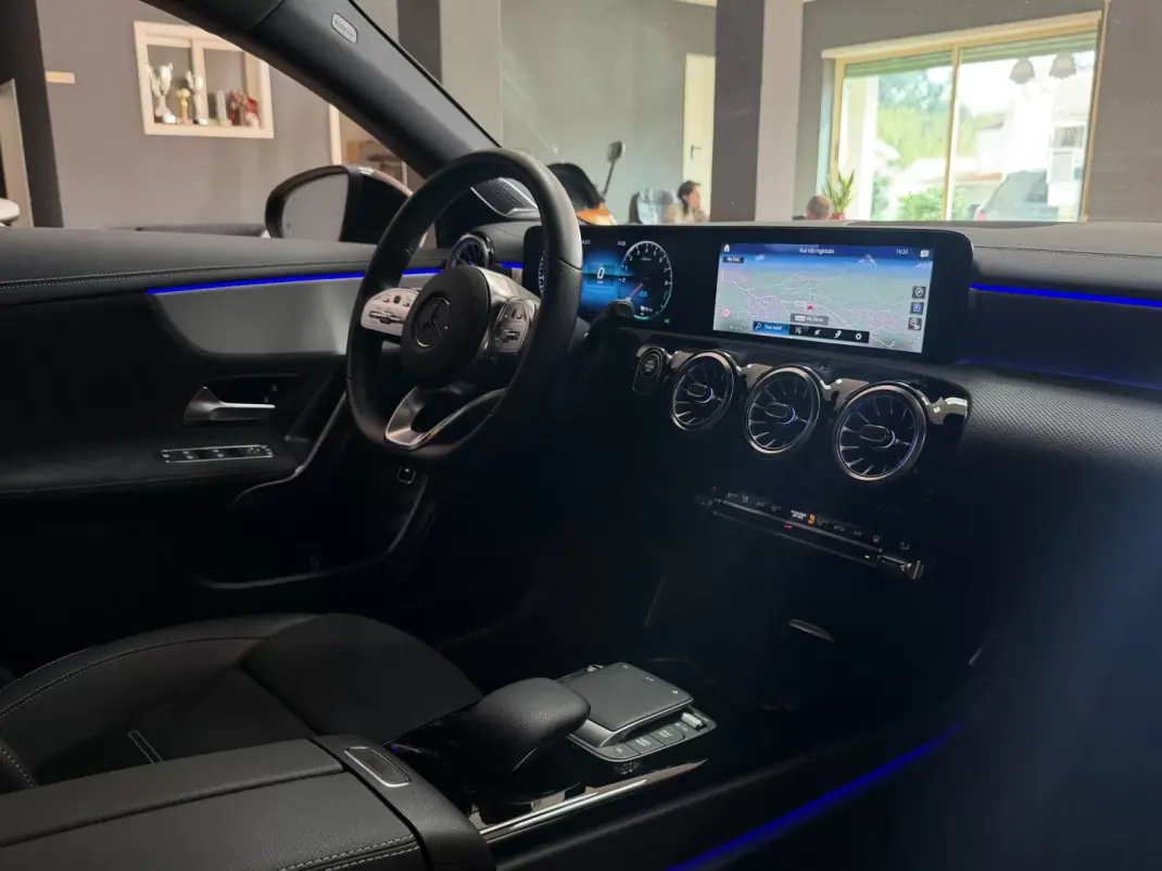 Mercedes-Benz CLA 250 2021 - 35990 EUR, 31974 km - AUTO.MOTO.pt - 31974km - foto 13 de 17