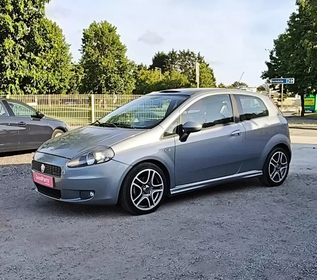 Fiat Grande Punto 2009 - 3950 EUR, 240503 km - 240503km - foto 6 de 26