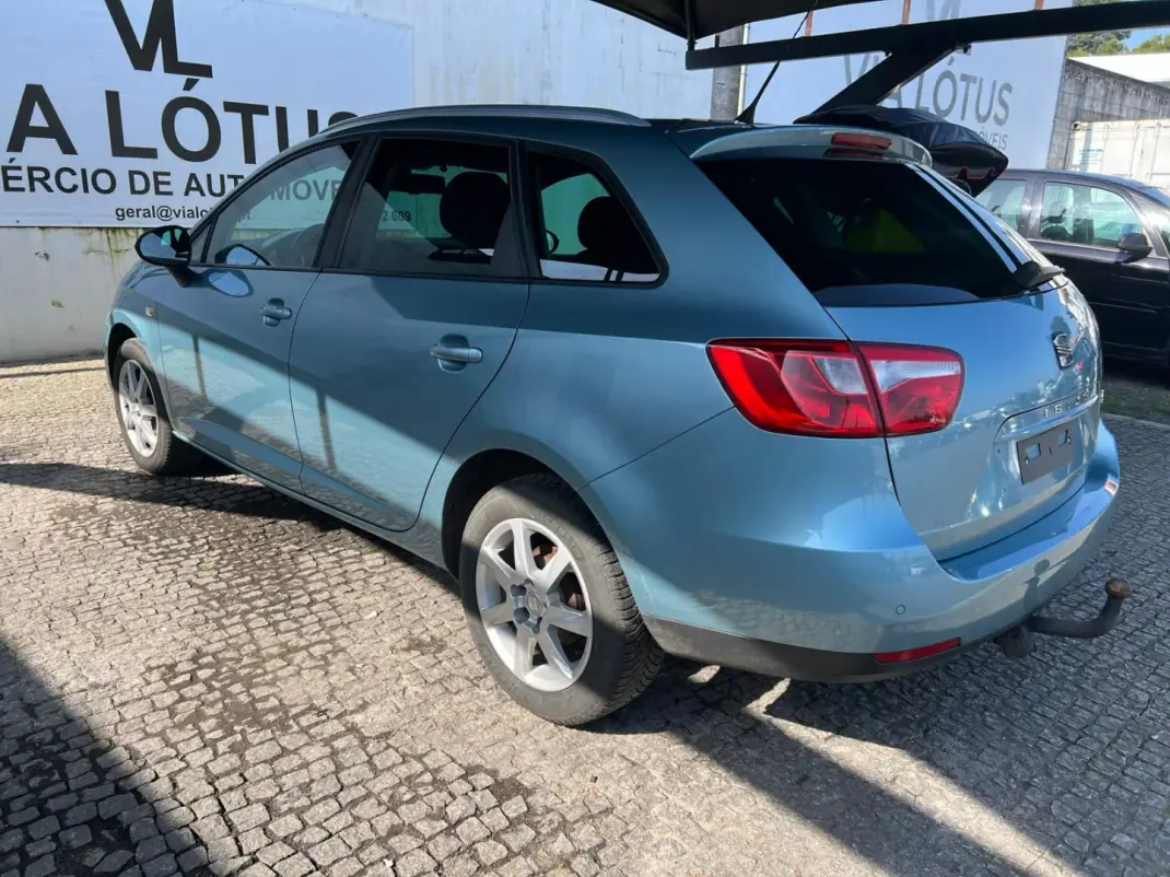 SEAT Ibiza ST 2010 - 6500 EUR, 156150 km - AUTO.MOTO.pt - 156150km - foto 6 de 10