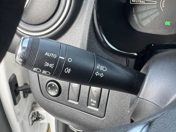 Dacia Spring 2023 - 12750 EUR, 83000 km - 83000km - foto 31 de 36