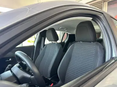 Peugeot 208 2023 - 16900 EUR, 27566 km - AUTO.MOTO.pt - 27566km - foto 16 de 36