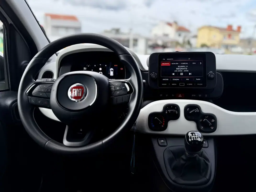 Fiat Panda 2025 - 14950 EUR, 14000 km - AUTO.MOTO.pt - 14000km - foto 16 de 28