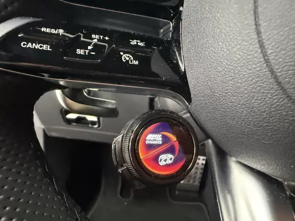 Mercedes-Benz AMG GT 2025 - 140000 EUR, 8886 km - AUTO.MOTO.pt - 8886km - foto 37 de 74