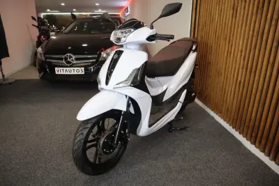 2026 - 2090 EUR, 1 km - AUTO.MOTO.pt - 1km - foto 4 de 7