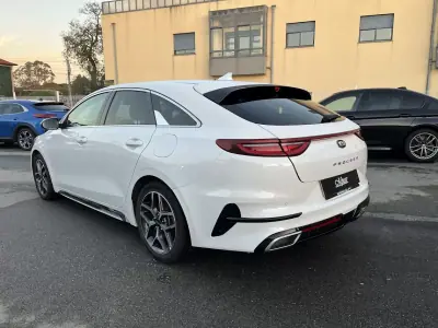 Kia ProCeed 2022 - 19450 EUR, 92000 km - AUTO.MOTO.pt - 92000km - foto 7 de 51