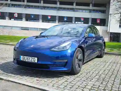 Tesla Model 3 2021 - 99145km