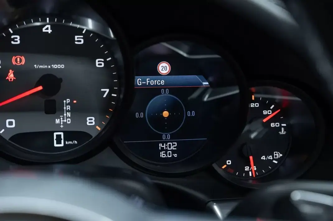 Porsche 991 2016 - 109950 EUR, 83000 km - AUTO.MOTO.pt - 83000km - foto 34 de 49