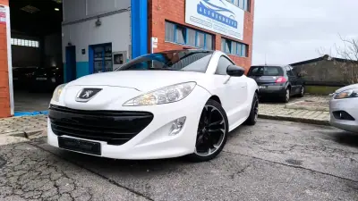 Peugeot RCZ 2011 - 11500 EUR, 126000 km - AUTO.MOTO.pt - 126000km - foto 12 de 14