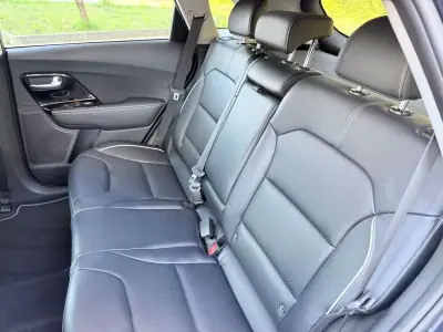 Kia e-Niro 2020 - 19900 EUR, 67500 km - AUTO.MOTO.pt - 67500km - foto 23 de 23