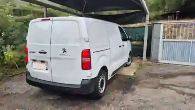 Peugeot Expert 2023 - 21350 EUR, 136807 km - AUTO.MOTO.pt - 136807km - foto 5 de 15