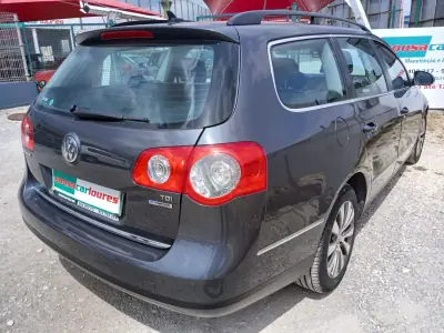 Volkswagen Passat Variant 2010 - 7750 EUR, 149120 km - AUTO.MOTO.pt - 149120km - foto 7 de 27
