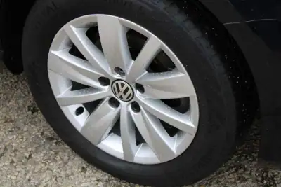 Volkswagen Passat 2011 - 10990 EUR, 174000 km - AUTO.MOTO.pt - 174000km - foto 7 de 30