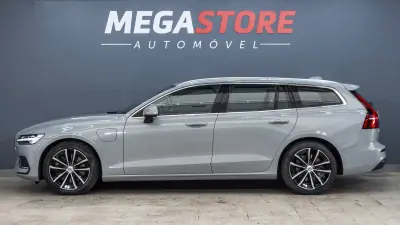 Volvo V60 2023 - 30900 EUR, 128000 km - AUTO.MOTO.pt - 128000km - foto 4 de 30