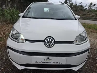 Volkswagen Up! 2016 - 7990 EUR, 152974 km - AUTO.MOTO.pt - 152974km - foto 23 de 71